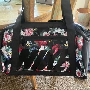 NWT Nike Floral Gym Bag